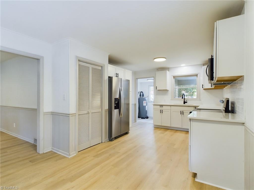 421 Fairgrove Road Thomasville, NC 27360 - Photo 8 of 22 Gallery Image 8
