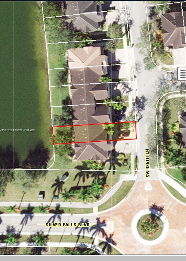 Silver Falls Miramar, FL 33027 - Photo 35 of 38 a view of outdoor space and yard