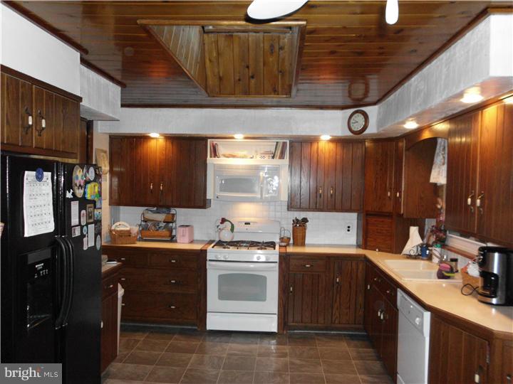 59 Bozarthtown Road Tabernacle, NJ 08088 - Photo 15 of 23 Kitchen