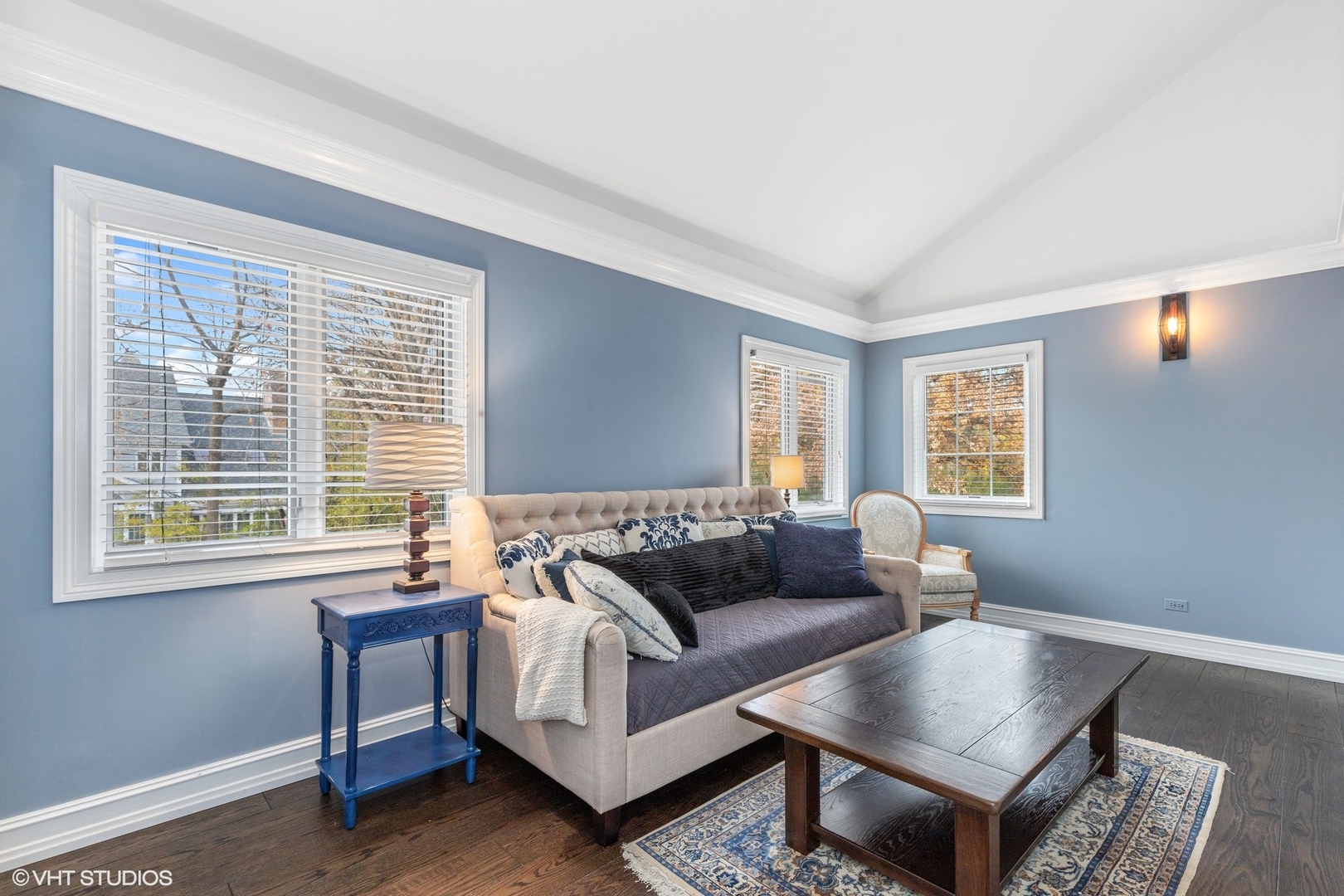 1414 North Avenue Bannockburn, IL 60015 - Photo 22 of 29 a living room with furniture and a window