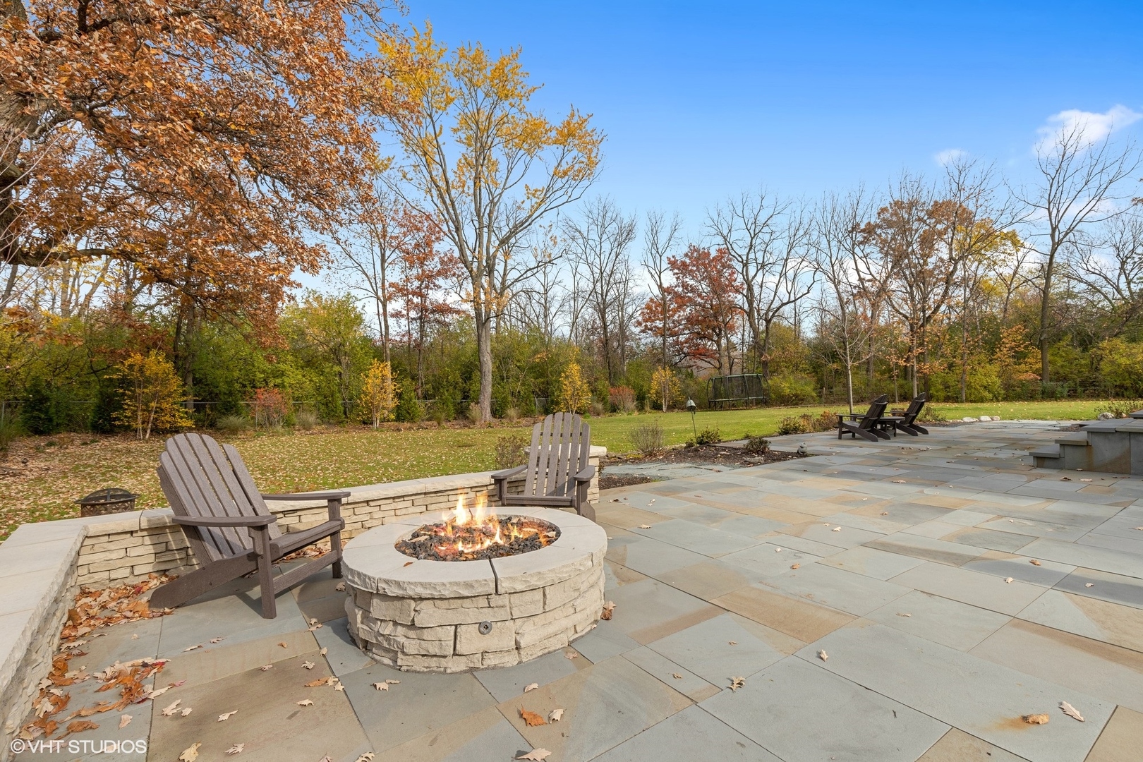 1414 North Avenue Bannockburn, IL 60015 - Photo 25 of 29 a view of a patio with iron fence