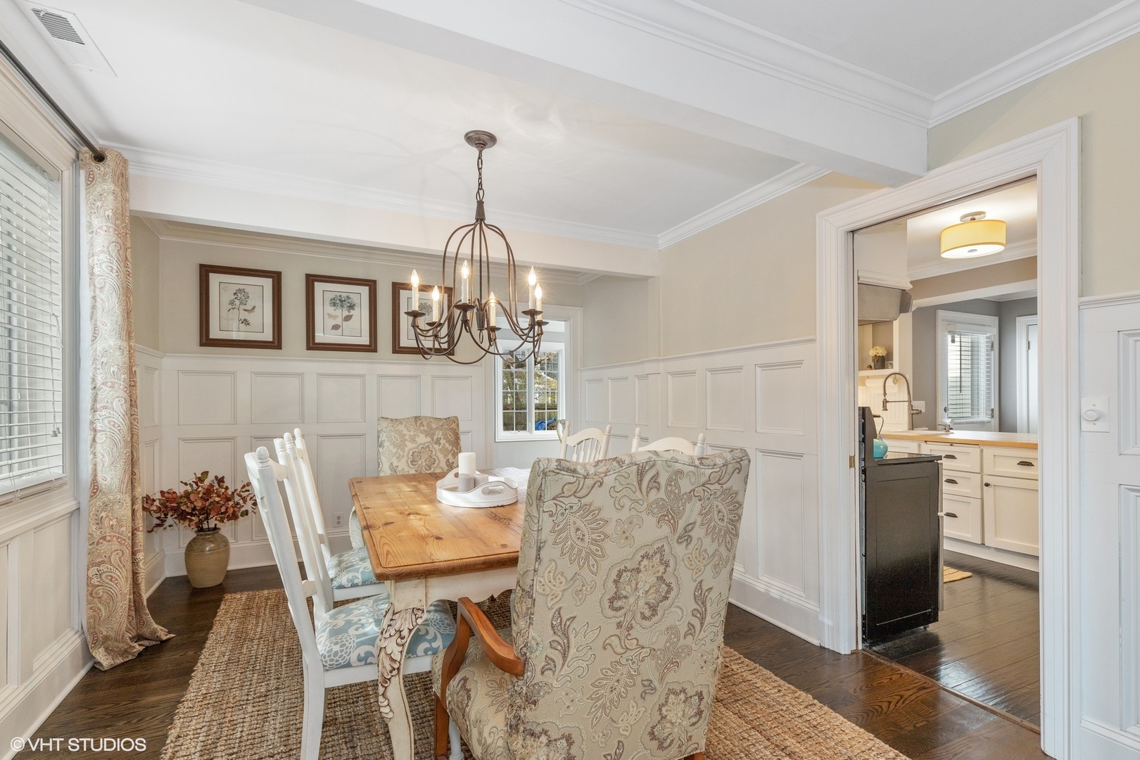 1414 North Avenue Bannockburn, IL 60015 - Photo 7 of 29 a view of a dining room with furniture