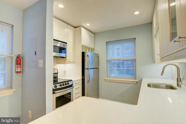 $2,250 | 2100 North Scott Street, Unit 101, Arlington, VA 22209