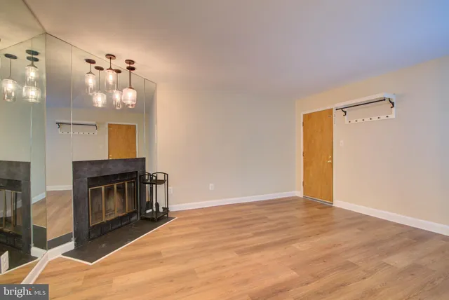 $2,250 | 2100 North Scott Street, Unit 101, Arlington, VA 22209