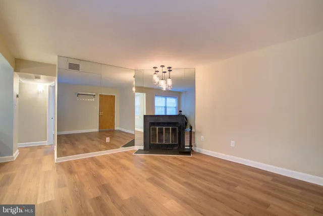 $2,250 | 2100 North Scott Street, Unit 101, Arlington, VA 22209