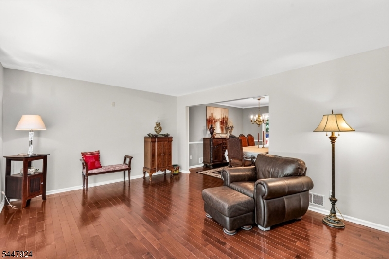 954 Iron Bridge Road Hampton, NJ 08827 - Photo 5 of 50
