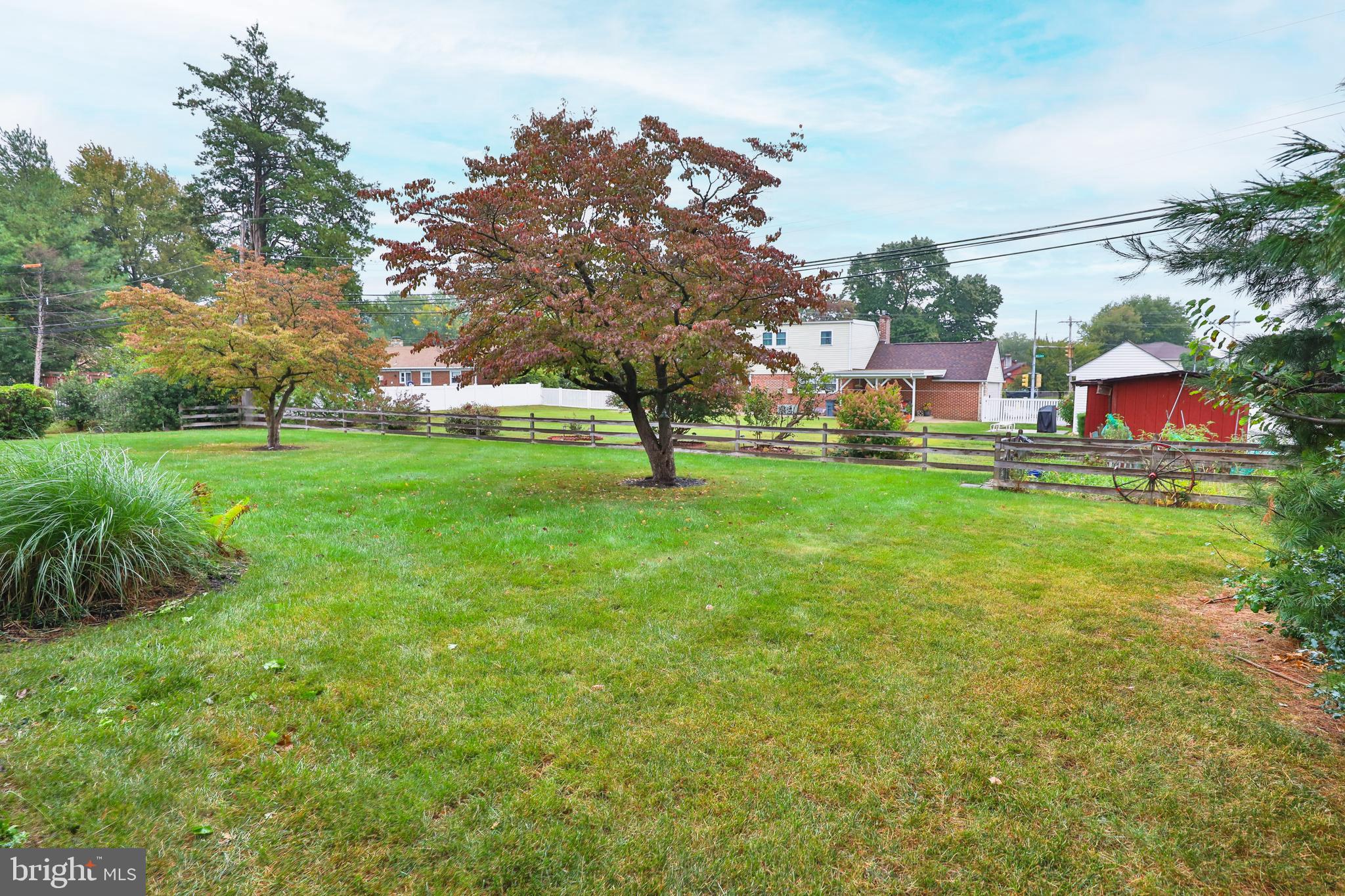 95 Radburn Road Huntingdon Valley, PA 19006 - Photo 38 of 40 a view of a park with large trees