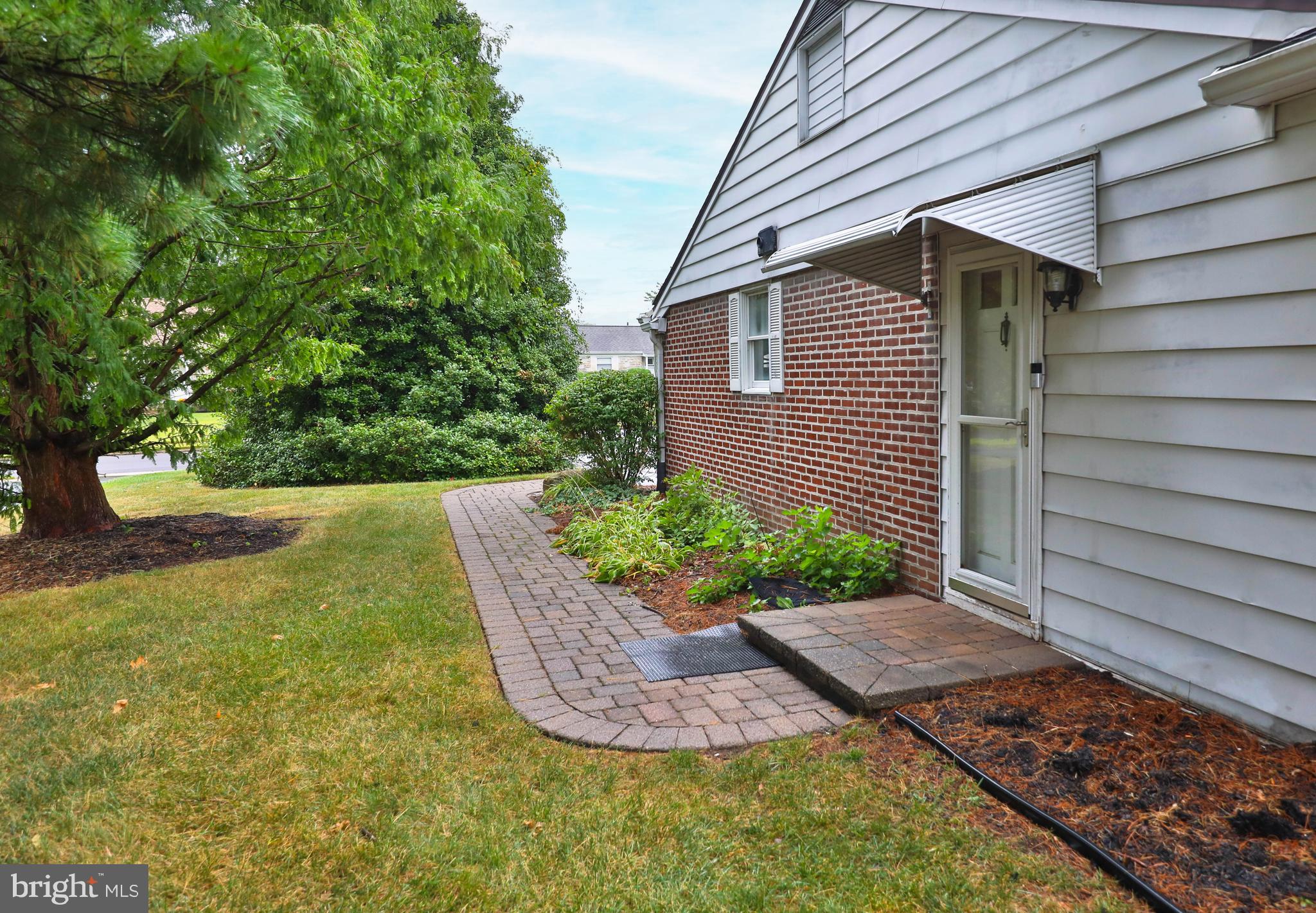 95 Radburn Road Huntingdon Valley, PA 19006 - Photo 39 of 40 a view of a back yard of the house