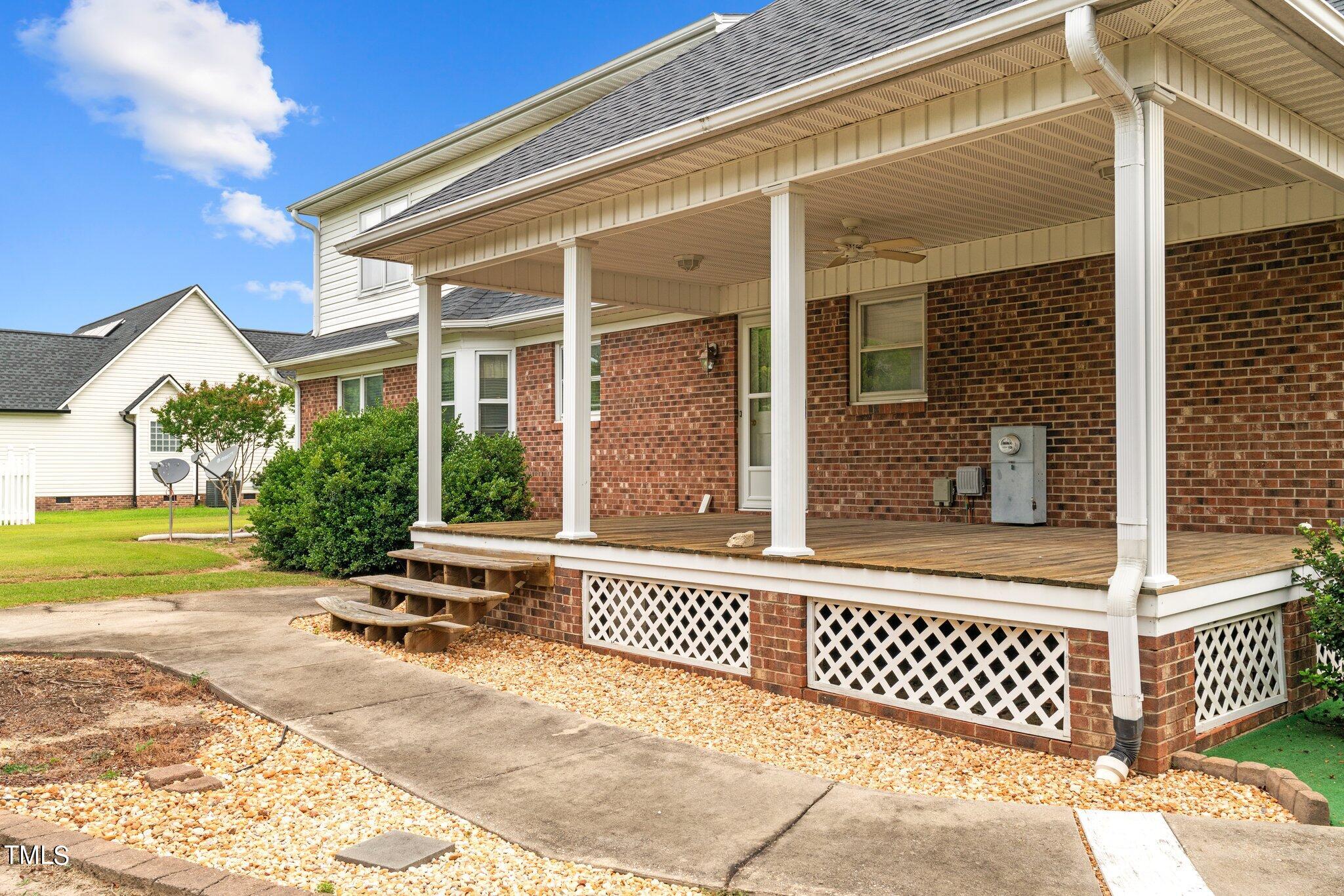 746 Iris Bryant Road Dunn, NC 28334 - Photo 22 of 29 37-web-or-mls-DSC00716