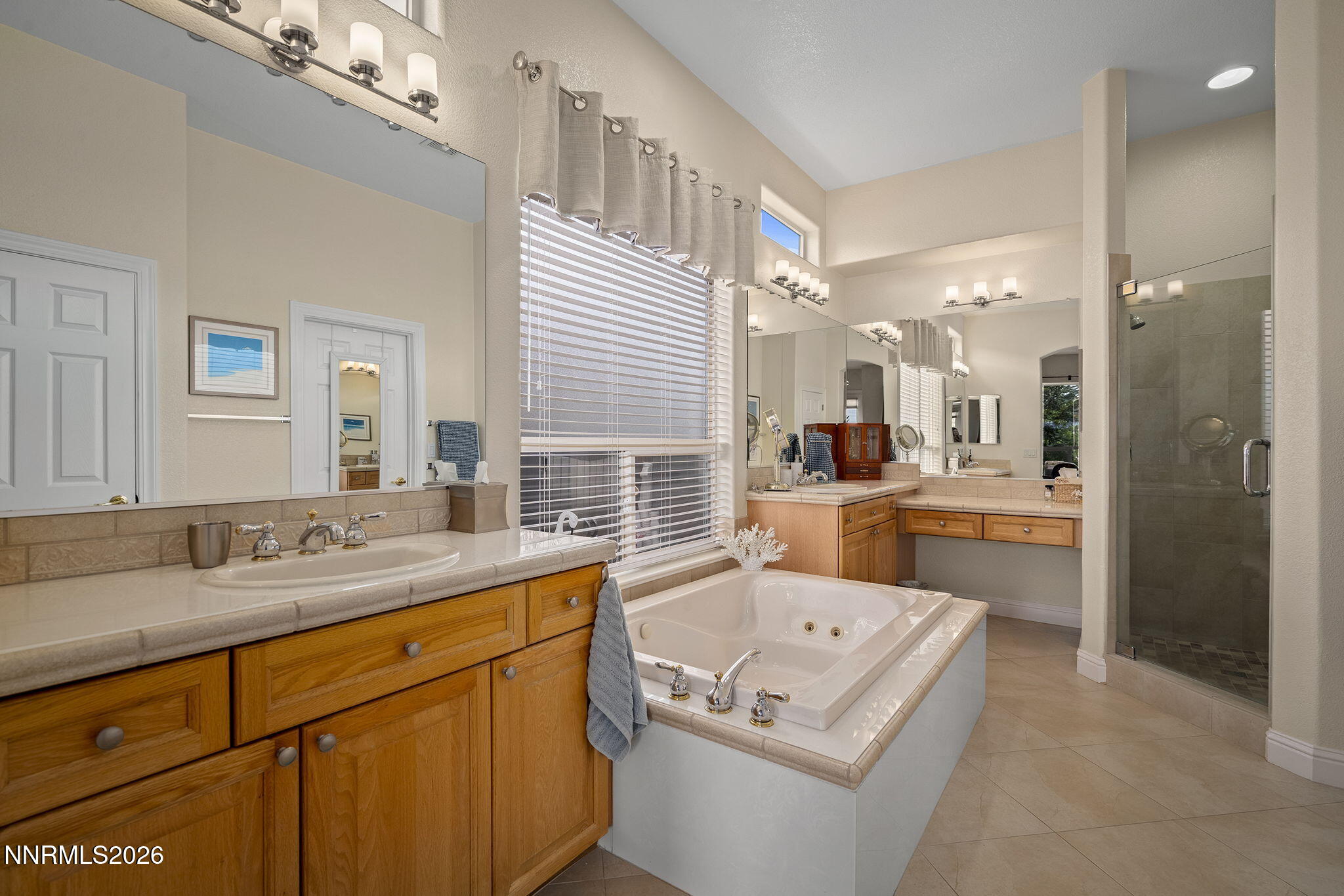 2517 Rampart Terrace Reno, NV 89519 - Photo 19 of 52 26-web-or-mls-_DSC8068