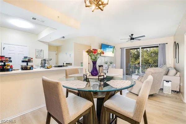 $1,650 | 9055 Colby Drive, Unit 2213, Fort Myers, FL 33919