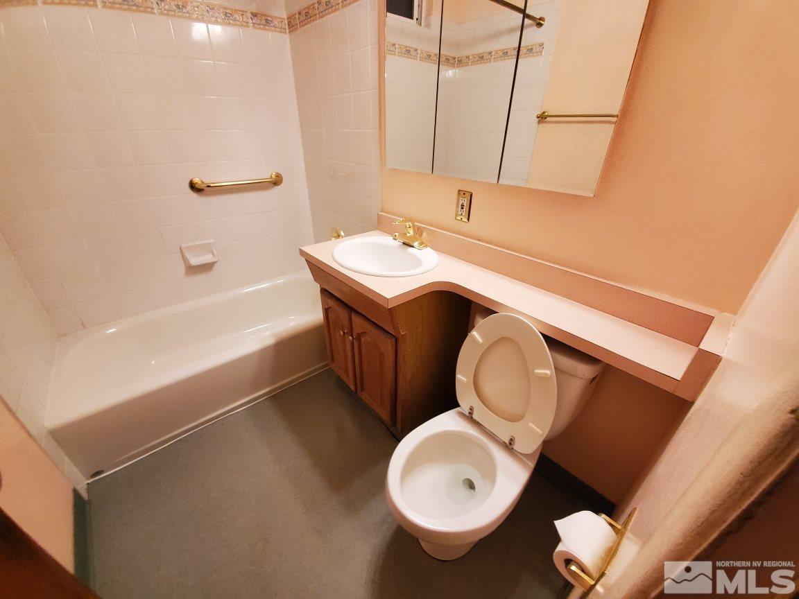 1570 Auburn Way Reno, NV 89502 - Photo 18 of 31 Photo 19