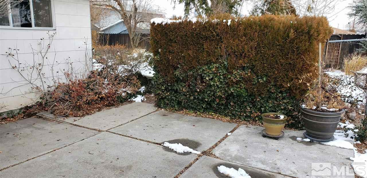 1570 Auburn Way Reno, NV 89502 - Photo 3 of 31 Photo 3