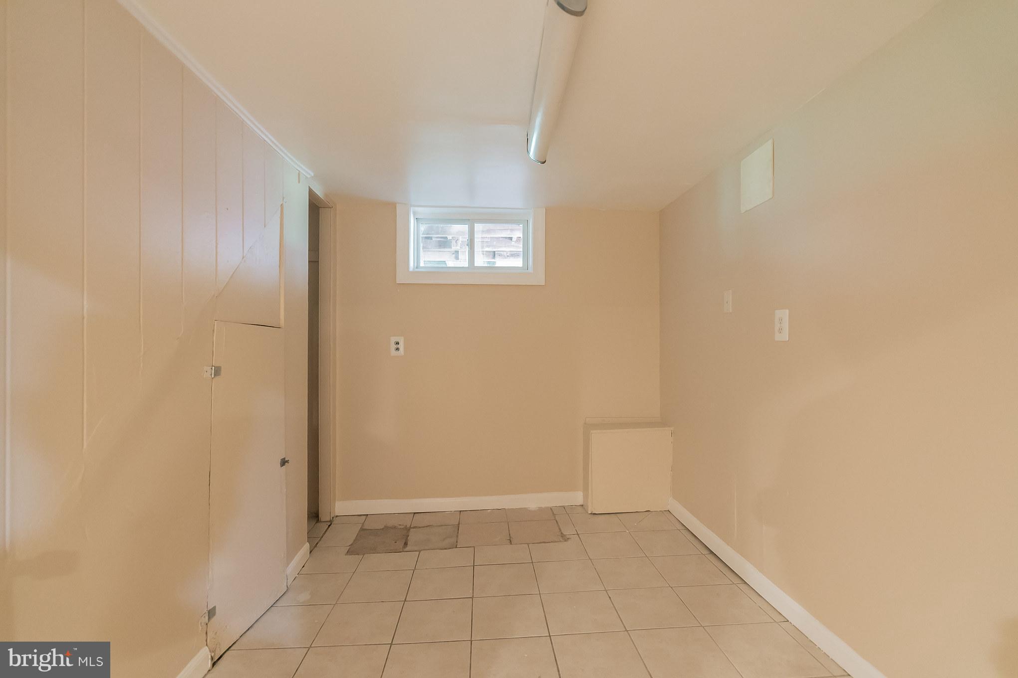 2905 Lindell Street Silver Spring, MD 20902 - Photo 22 of 30 Bedroom