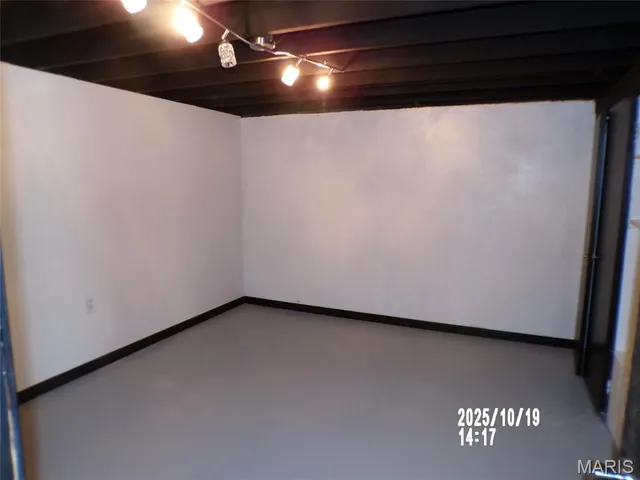 $258,000 | 4348 Vandals Drive, Florissant, MO 63033