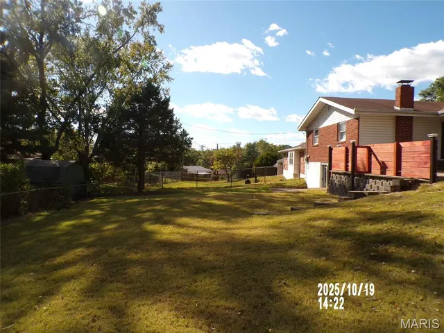 $258,000 | 4348 Vandals Drive, Florissant, MO 63033