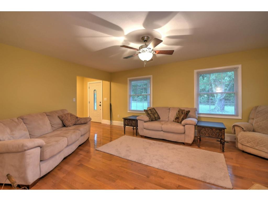 356 McAmis Road Greeneville, TN 37745 - Photo 4 of 36 Photo 4