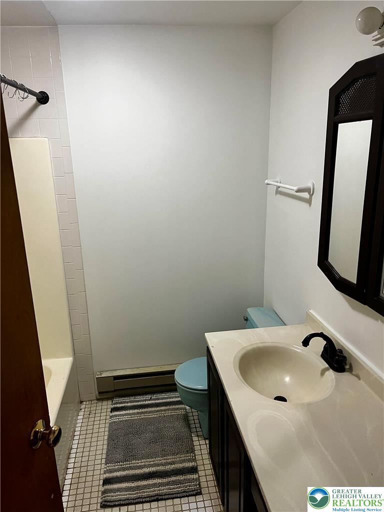 4733 Hillside Road Coplay, PA 18037 - Photo 6 of 18 Full Bath