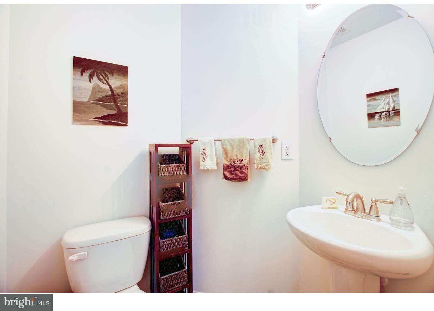 634 Sligo Road Avondale, PA 19311 - Photo 5 of 25 Half Bath