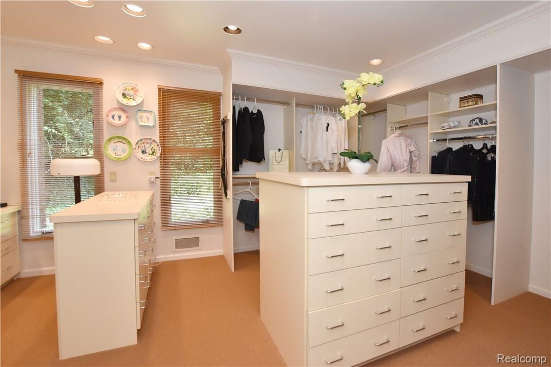 3973 Nearbrook Road Bloomfield Hills, MI 48302 - Photo 27 of 40 3973 Nearbrook_26.JPG