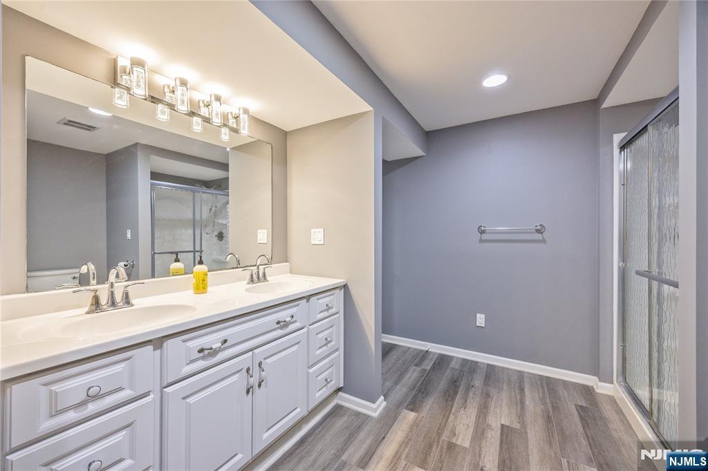 202 Chestnut Ridge Road Saddle River, NJ 07458 - Photo 42 of 50