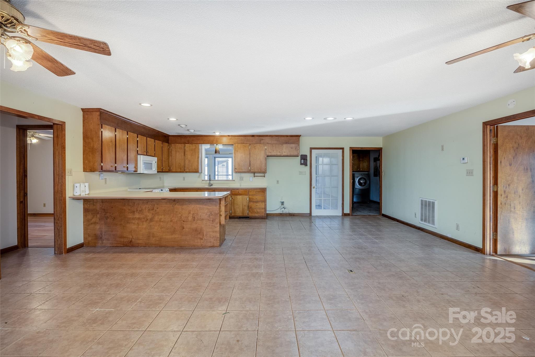 2212 Waterfront Road Liberty Hill, SC 29074 - Photo 13 of 47 Gallery Image 13