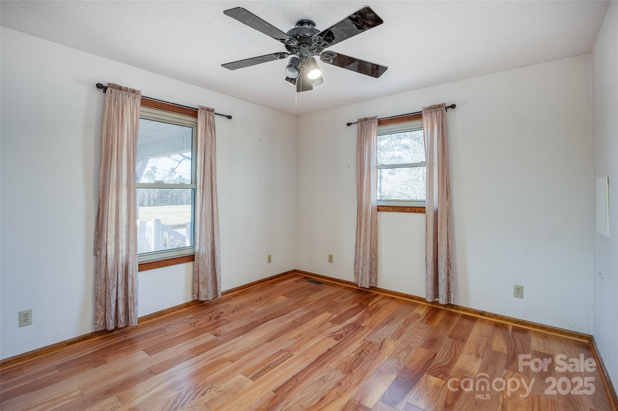 2212 Waterfront Road Liberty Hill, SC 29074 - Photo 31 of 47 Gallery Image 31