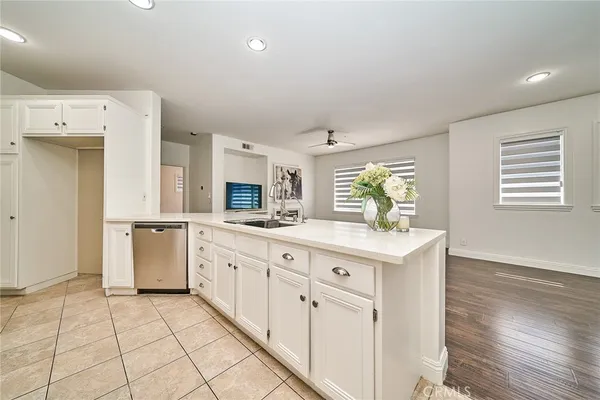 $3,700 | 441 Ridgeway, Irvine, CA 92620