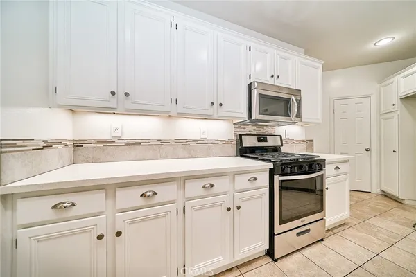$3,700 | 441 Ridgeway, Irvine, CA 92620