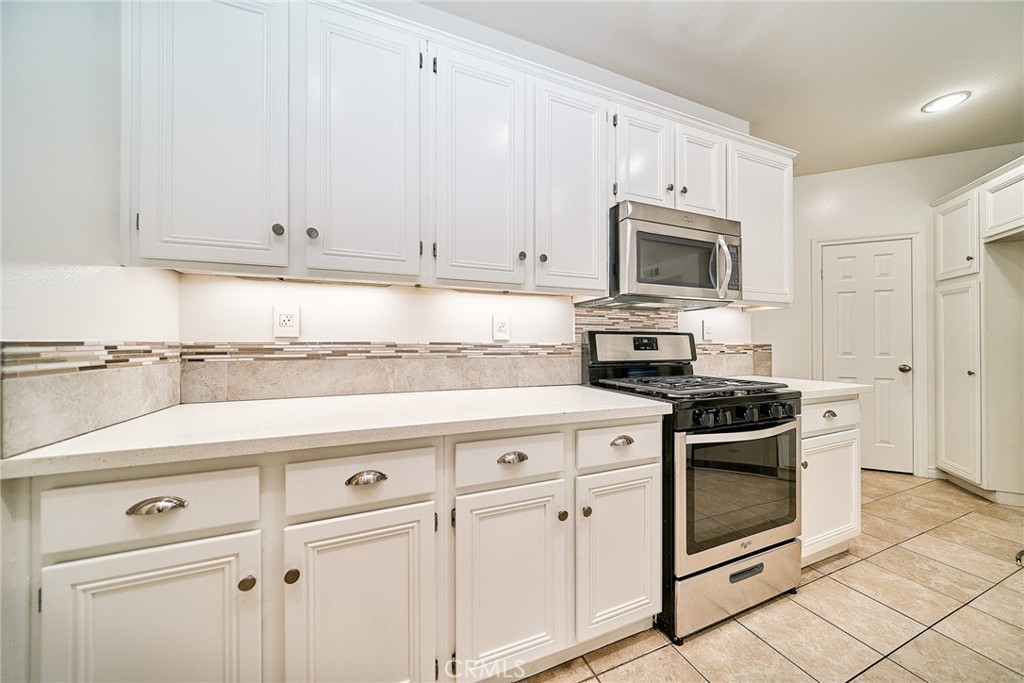 441 Ridgeway Irvine, CA 92620 - Photo 15 of 47