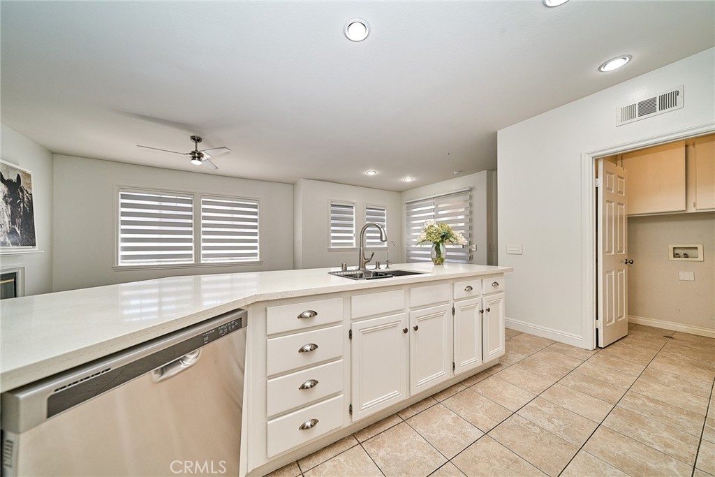 441 Ridgeway Irvine, CA 92620 - Photo 18 of 47