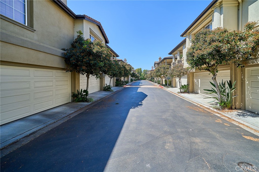 441 Ridgeway Irvine, CA 92620 - Photo 39 of 47