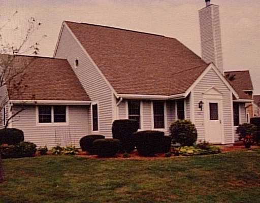 522 Corey Lane, Unit 522 Middletown, RI 02842 - Photo 1 of 1 Exterior Front.