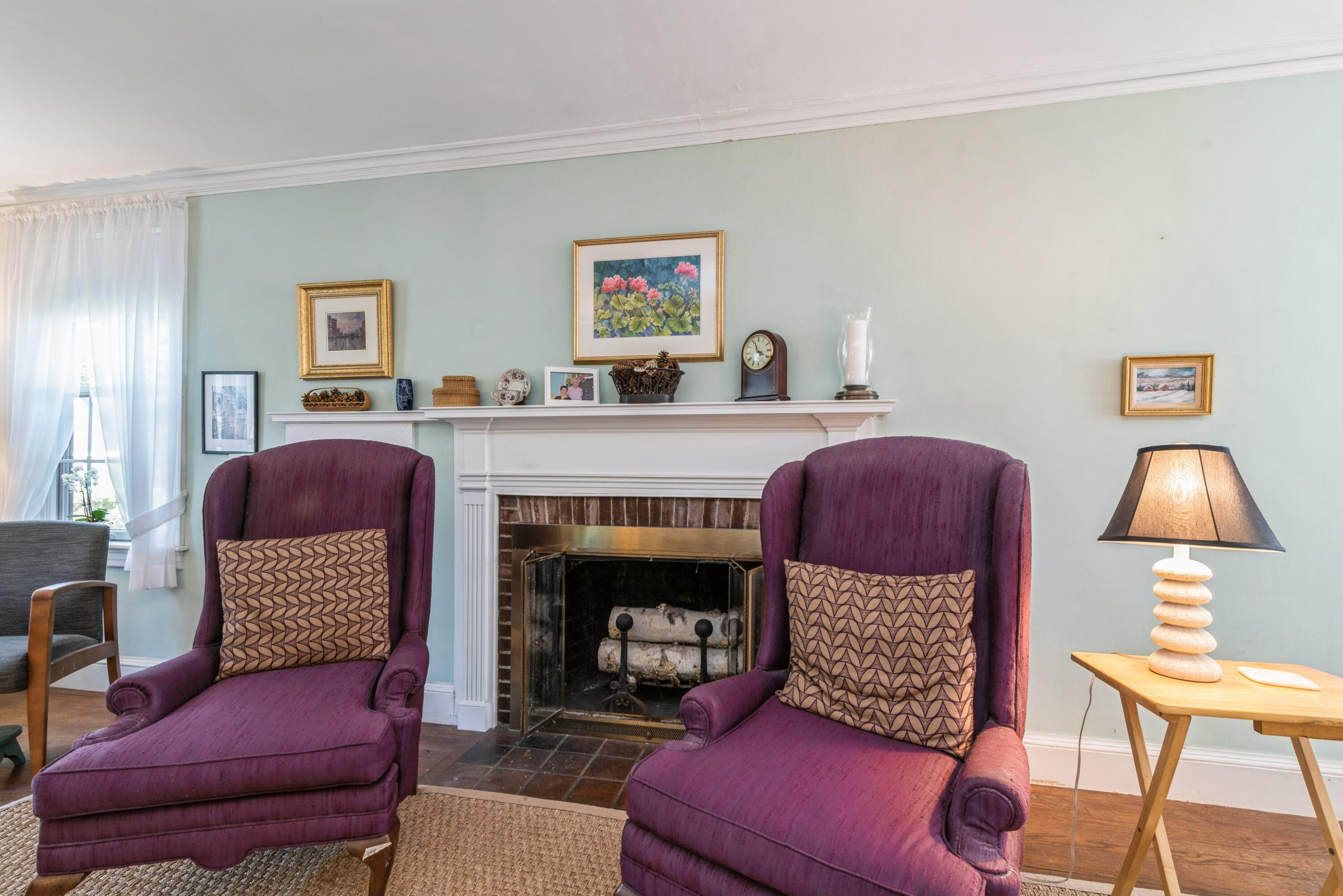 19 Cleveland Street Saco, ME 04072 - Photo 14 of 40 Living Room