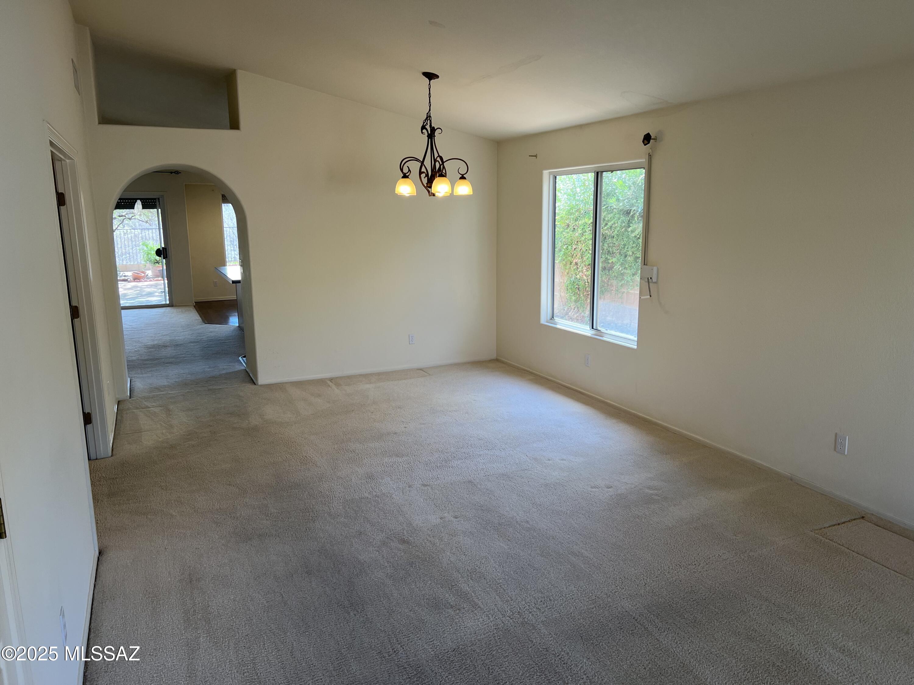907 South Smokey Mountains Road Tucson, AZ 85748 - Photo 2 of 27 Gallery Image 2