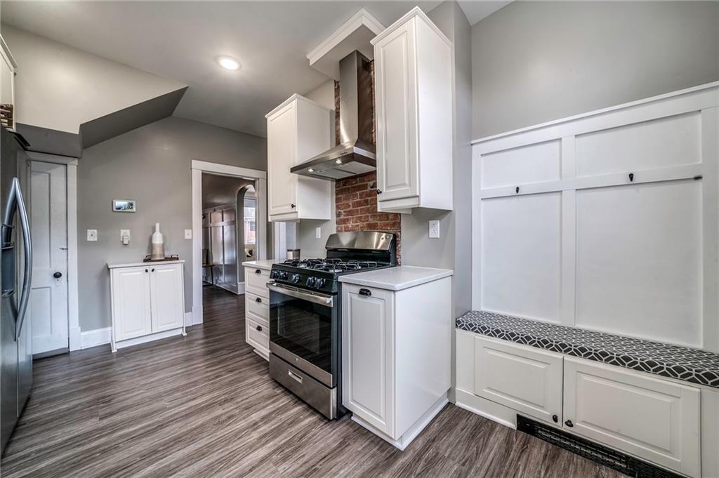 235 Greydon Avenue McKees Rocks, PA 15136 - Photo 8 of 25 Gallery Image 8