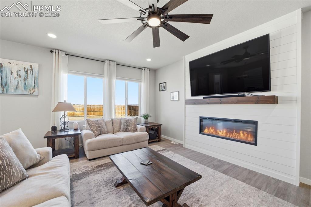 22180 Cattlemen Run Calhan, CO 80808 - Photo 3 of 47