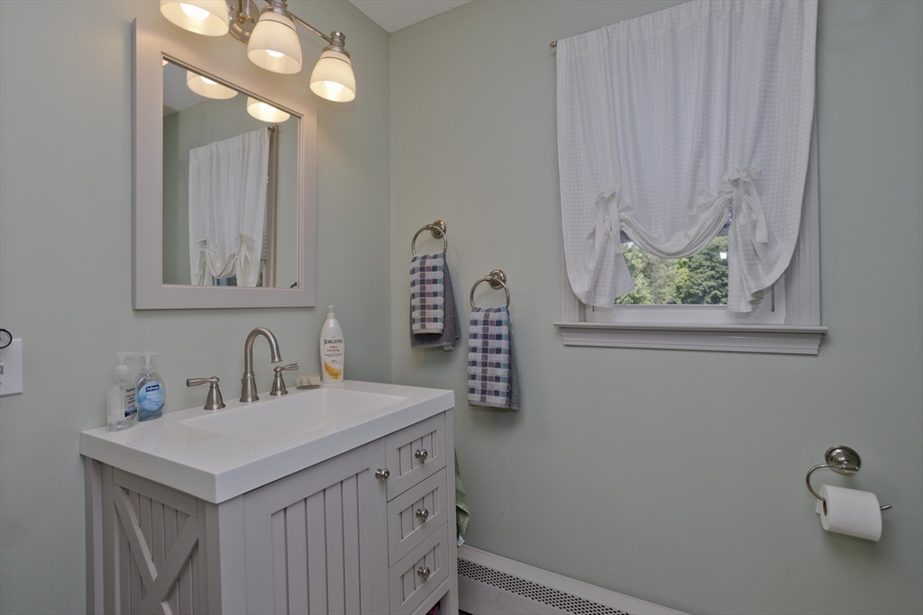 47 Searle Road South Hadley, MA 01075 - Photo 23 of 39 Gallery Image 23