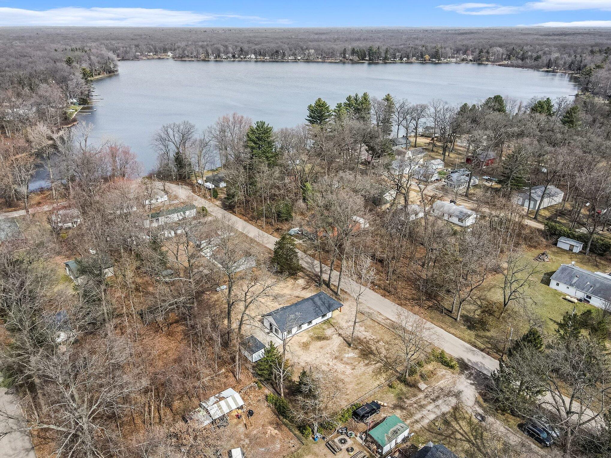 908 Grove Street Pullman, MI 49450 - Photo 27 of 31 027_file_6325