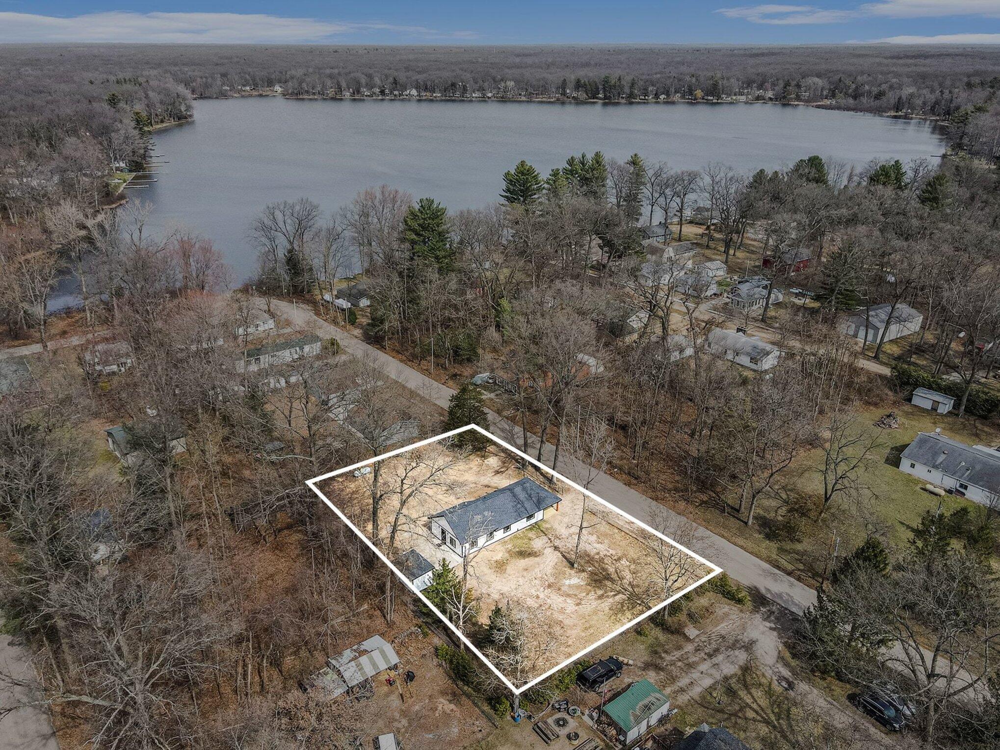 908 Grove Street Pullman, MI 49450 - Photo 29 of 31 031_file_2857