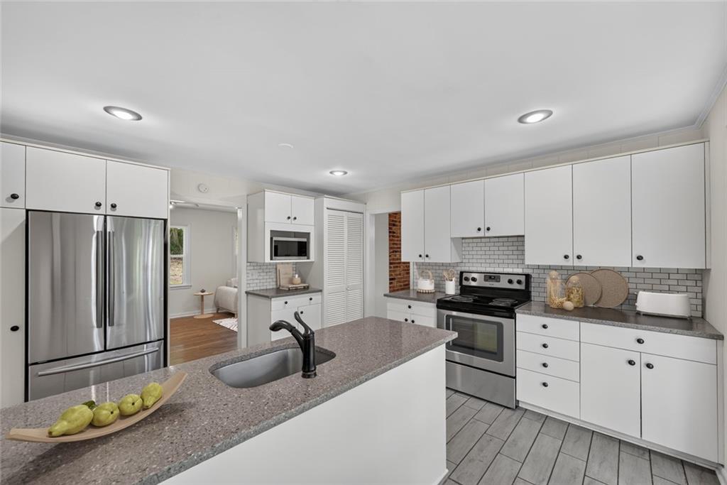 3268 North Druid Hills Road Northeast Decatur, GA 30033 - Photo 7 of 45 Gallery Image 7