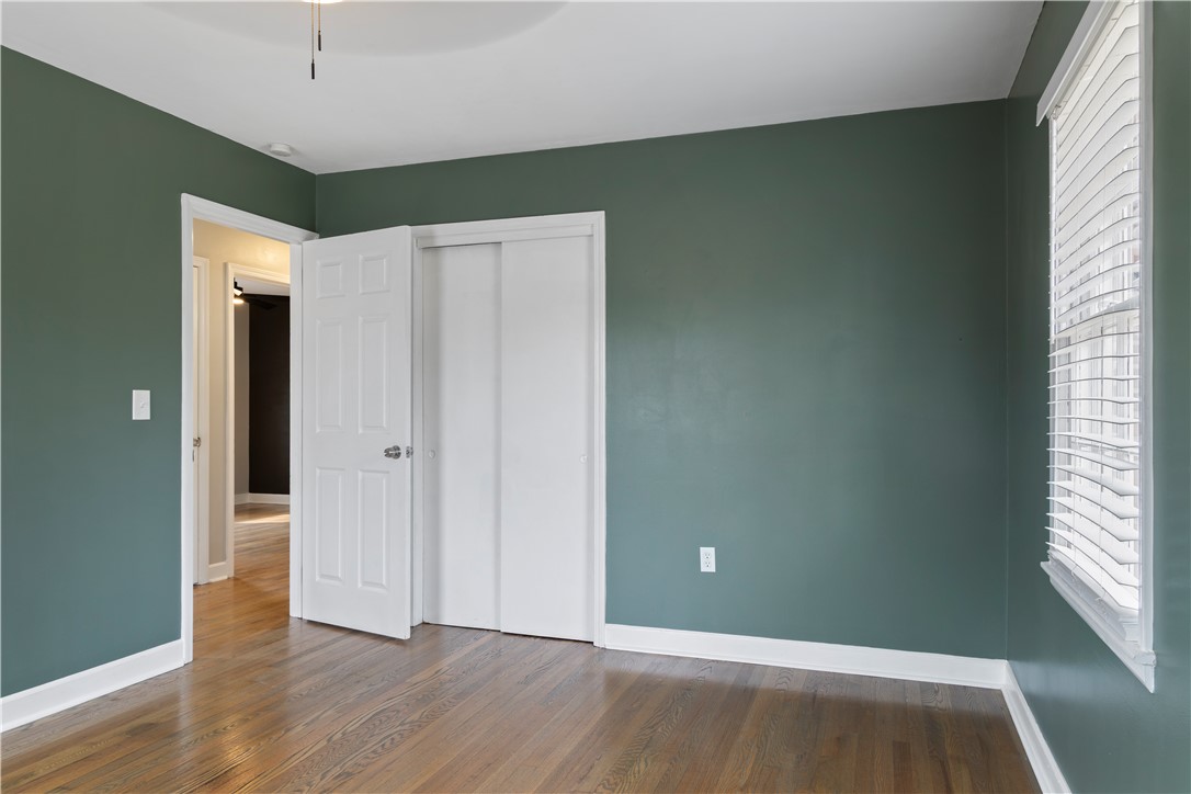 138 Julian Drive Seneca, SC 29678 - Photo 25 of 44 Bedroom 2