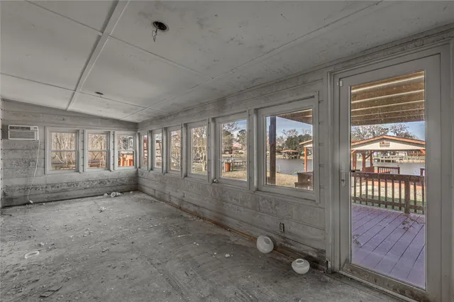 $149,900 | 53 Lakeview Drive, Huntsville, TX 77320