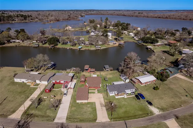 $149,900 | 53 Lakeview Drive, Huntsville, TX 77320