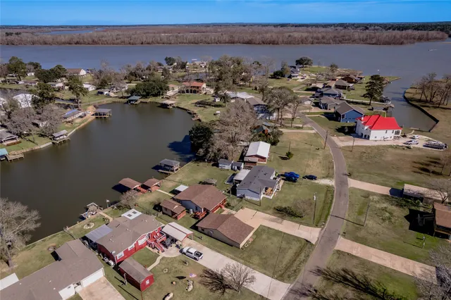 $149,900 | 53 Lakeview Drive, Huntsville, TX 77320