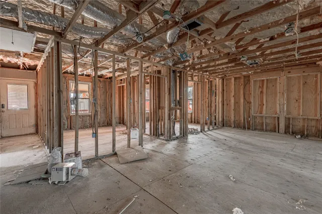 $149,900 | 53 Lakeview Drive, Huntsville, TX 77320