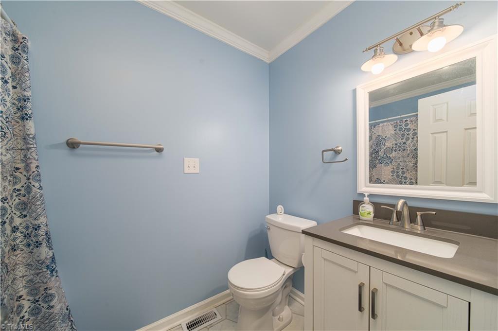 2186 Vienna Dozier Road Pfafftown, NC 27040 - Photo 16 of 24
