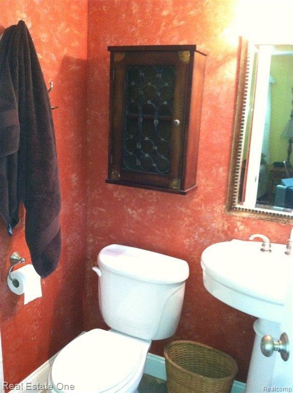3110 East Maple Road Milford, MI 48381 - Photo 15 of 26 Beautiful Master Bath.jpeg