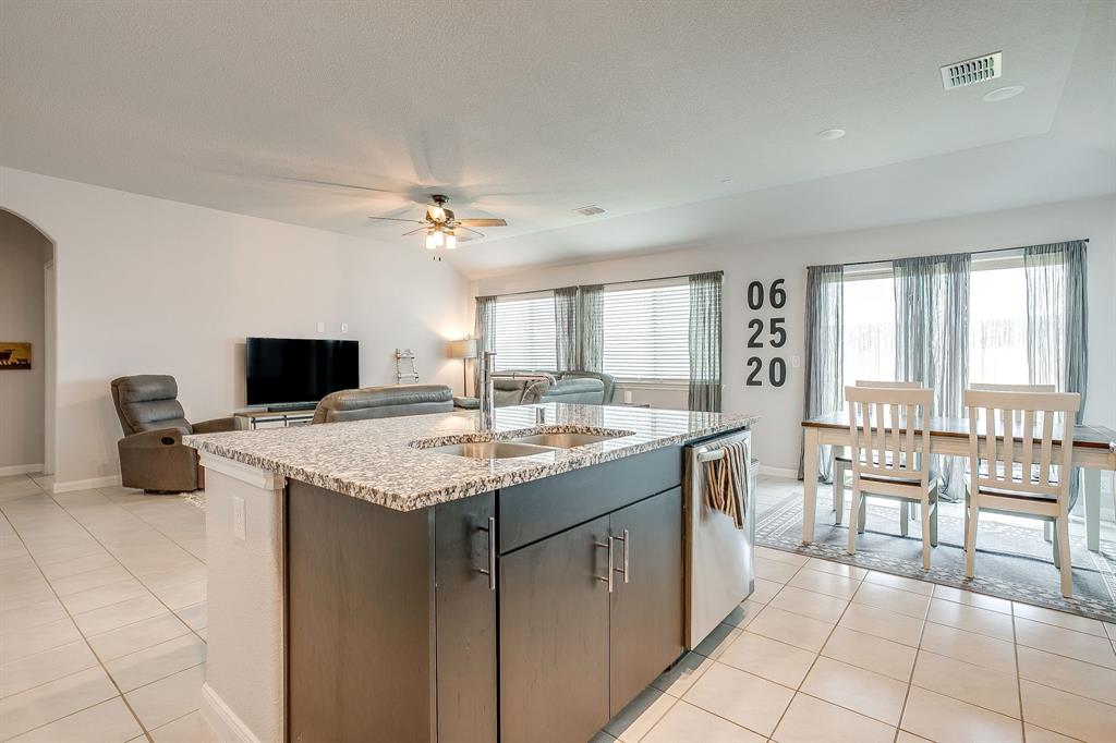 1069 Nighthawk Trail Alvarado, TX 76009 - Photo 10 of 20