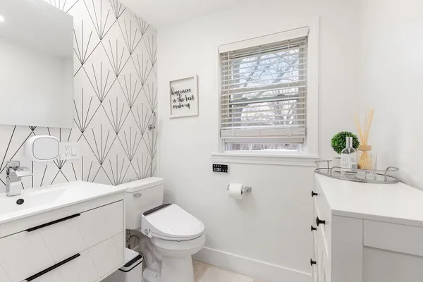 $699,900 | 9-11 Central Avenue, Northbridge, MA 01534